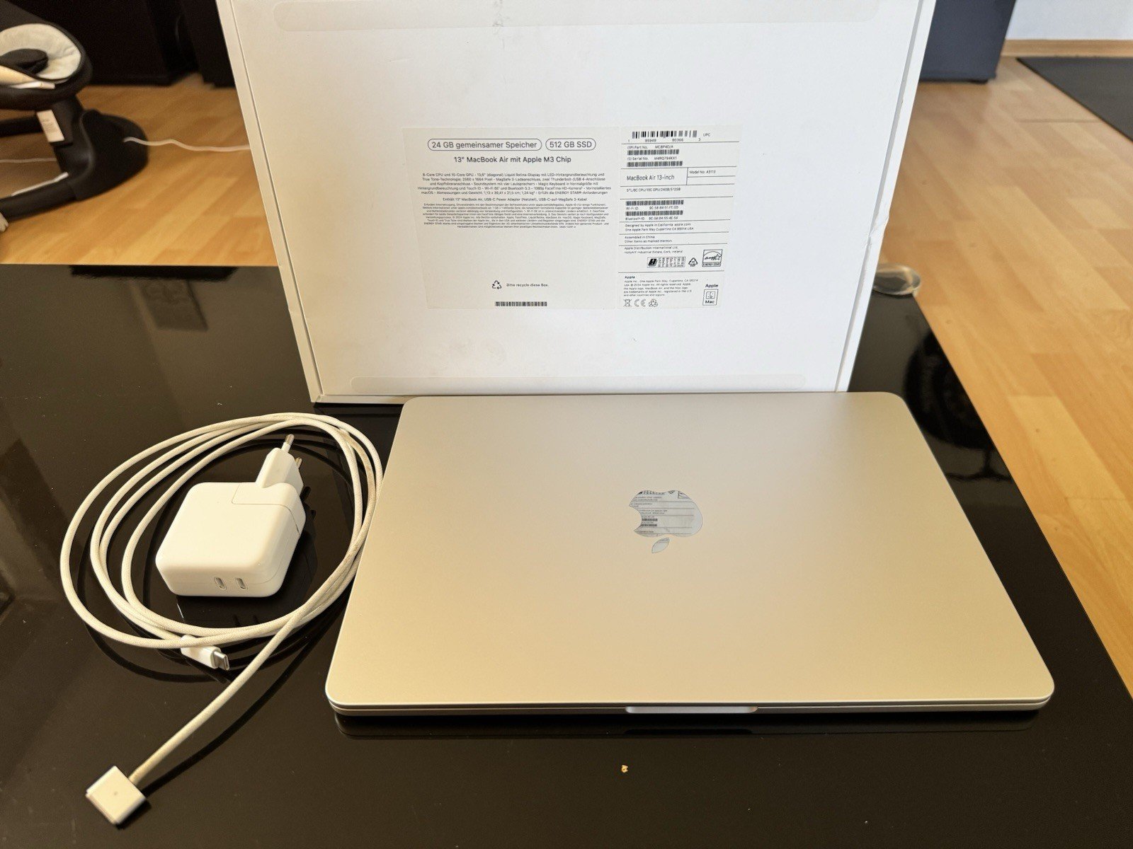 MacBook Air M3 13.6" 24GB 512GB