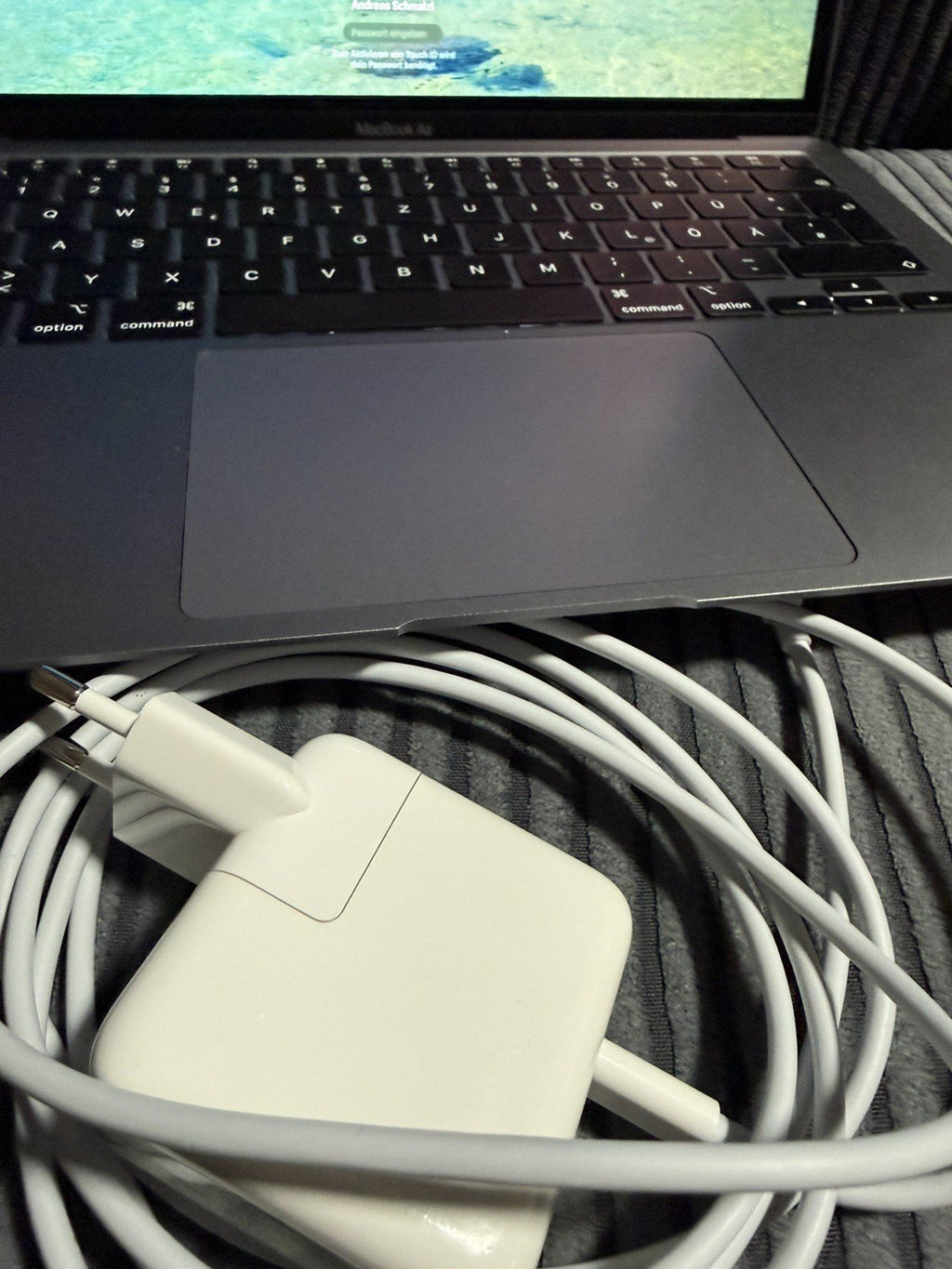 MacBook Pro M1 Pro 8-Core 13.3" 16GB 256GB