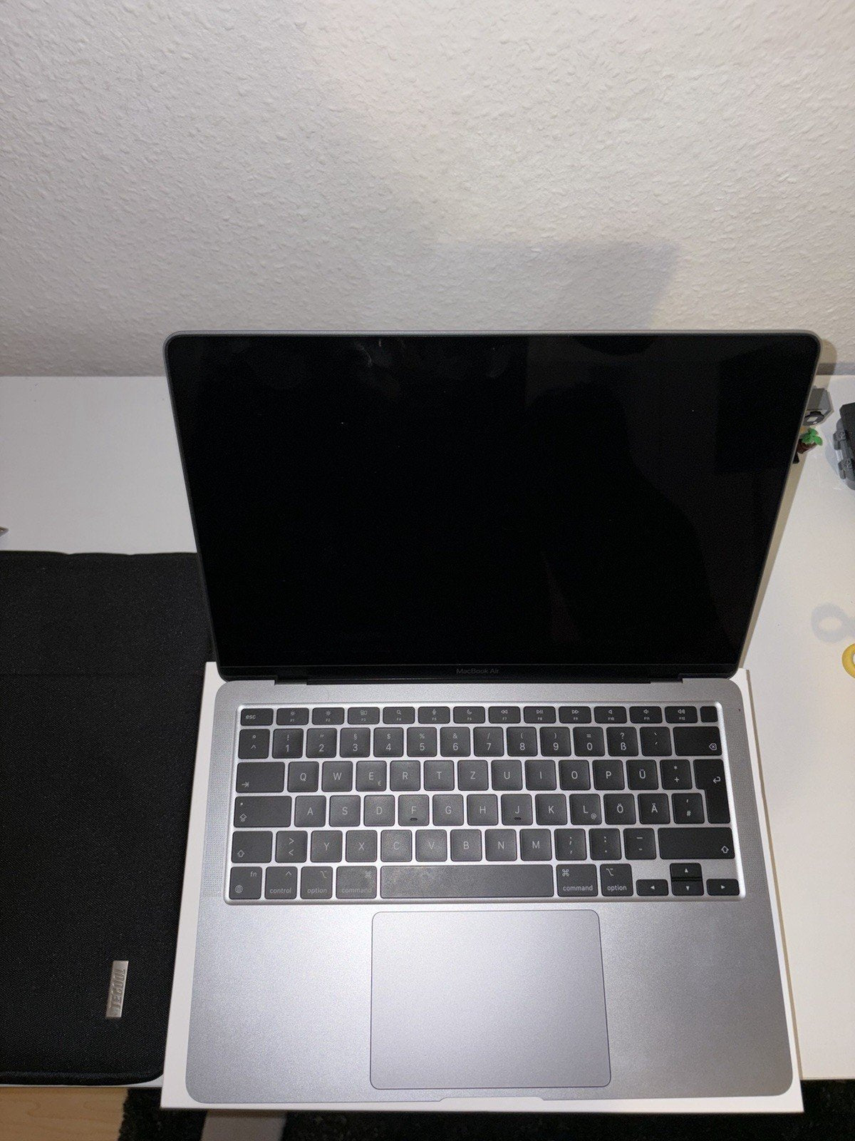 MacBook Air M1 13" 8GB Grade B
