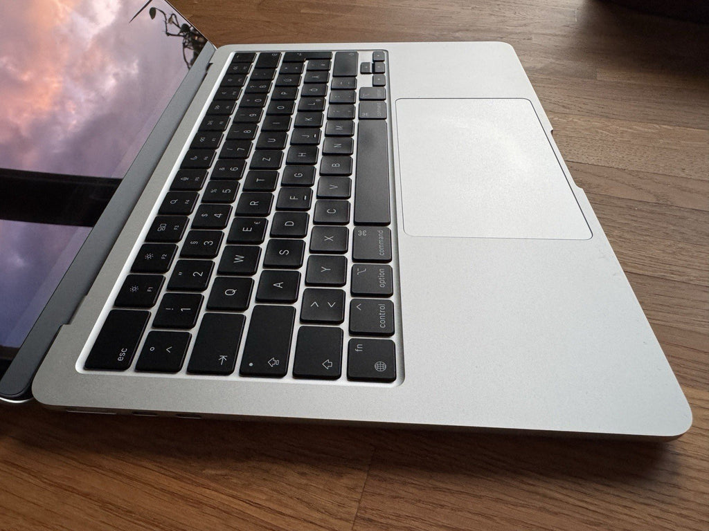 MacBook Air M3 13.6" 8GB 256GB