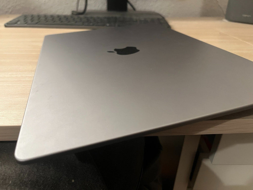 MacBook Pro M1 Pro 10-Core 16"
