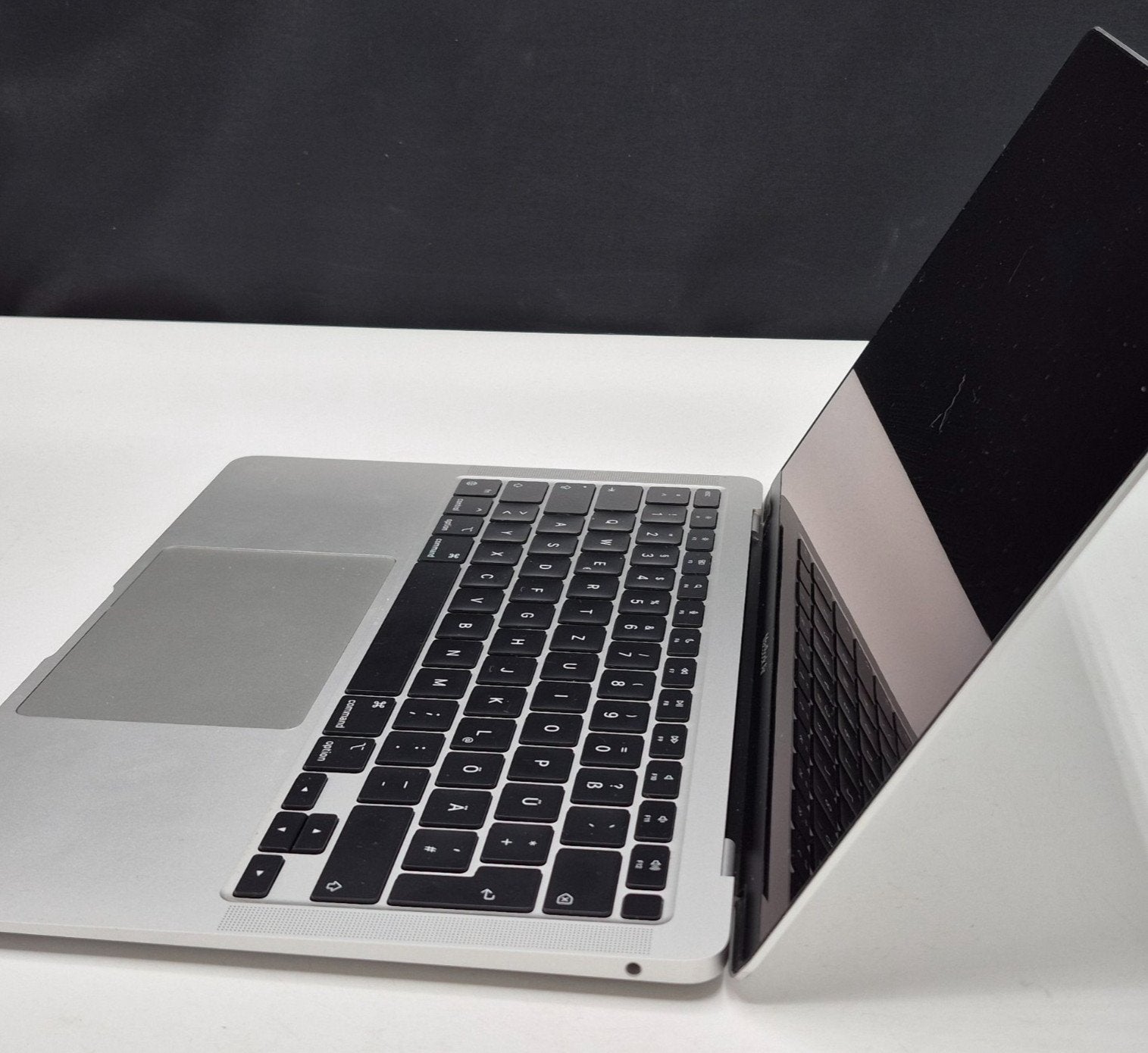 MacBook Air M1 13.3" 8GB 256GB