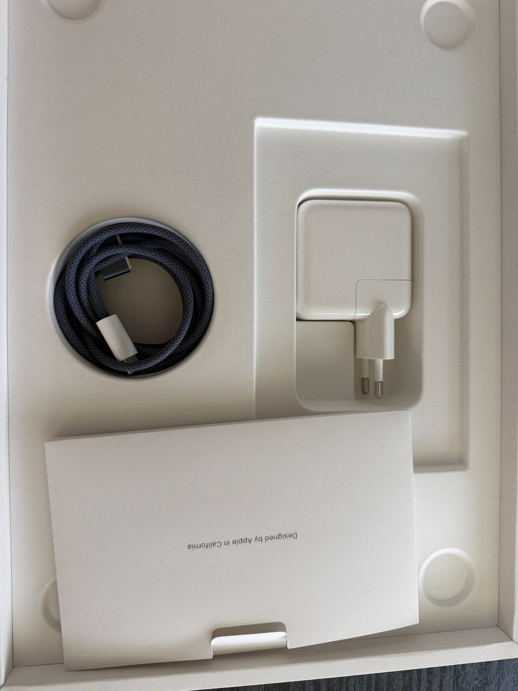 MacBook Air M3 13.6" 16GB 512GB Grade B