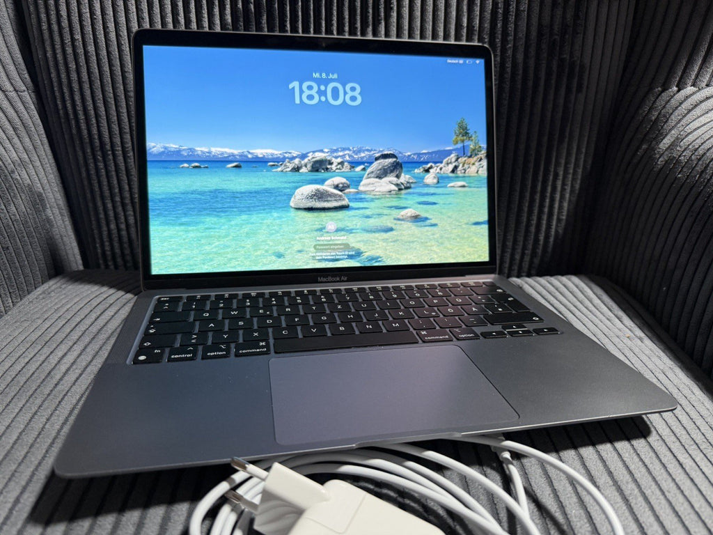 MacBook Pro M1 Pro 8-Core 13.3" 16GB 256GB