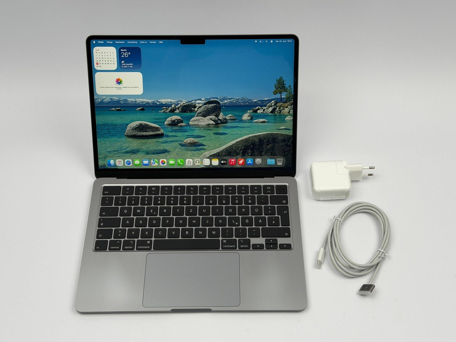MacBook Pro M2 Pro 8-Core 13.6" 24GB 1TB Grade B