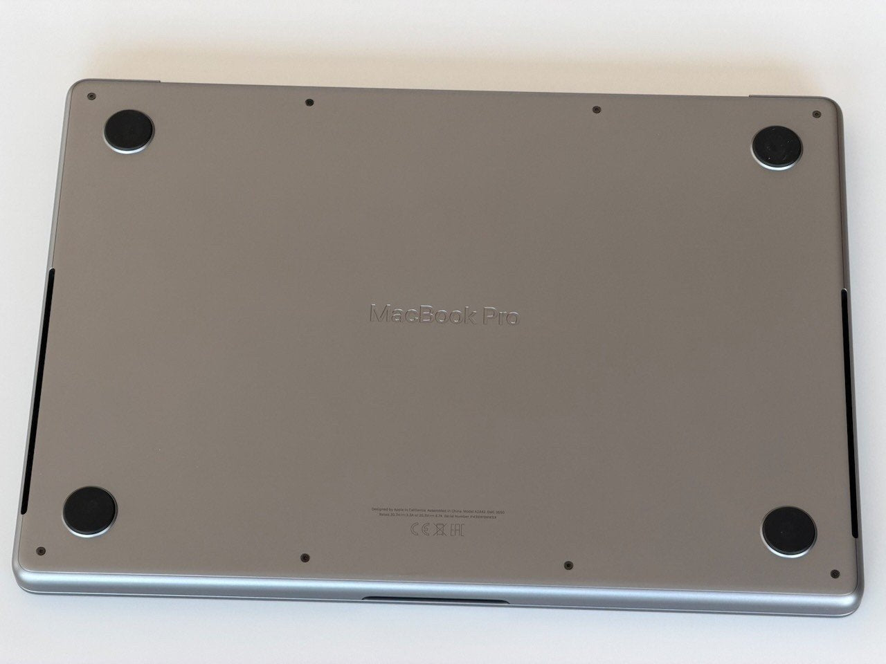 MacBook Pro M1 Pro 10-Core 14" 16GB 1TB Grade B