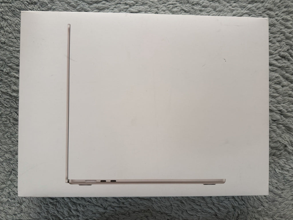 MacBook Pro M4 15" 16GB 512GB
