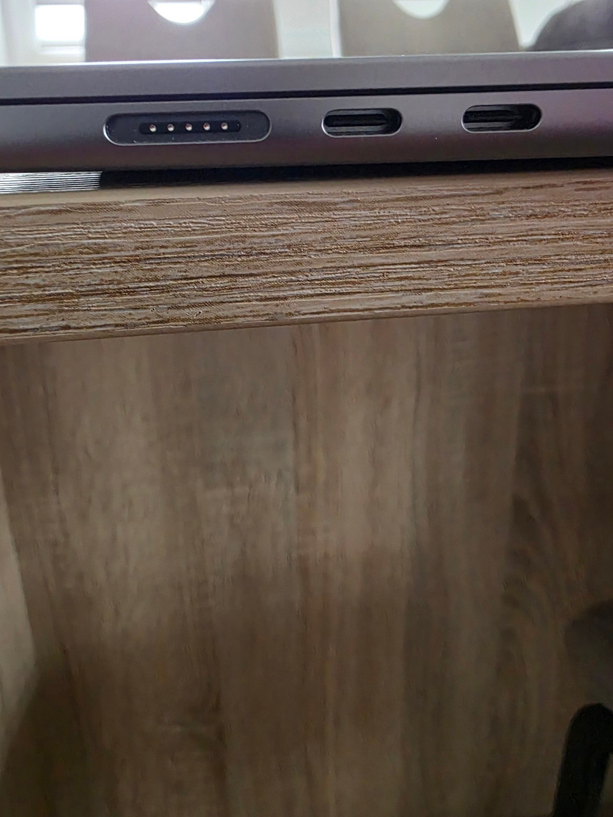 MacBook Pro M3 Pro 15.3" 16GB 512GB Grade B