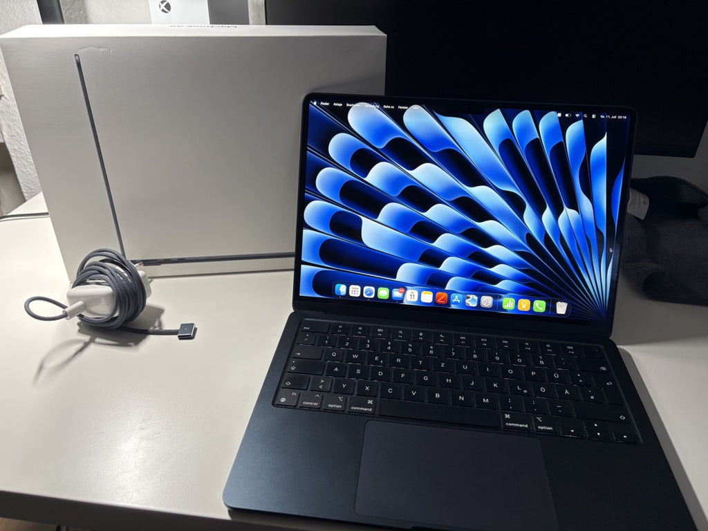 MacBook Pro M3 Prozessor 3 13" 16GB Grade A
