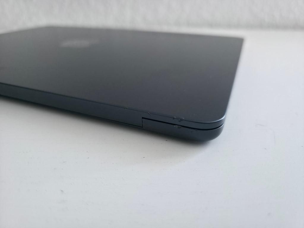 MacBook Pro M3 13.6" 16GB 256GB