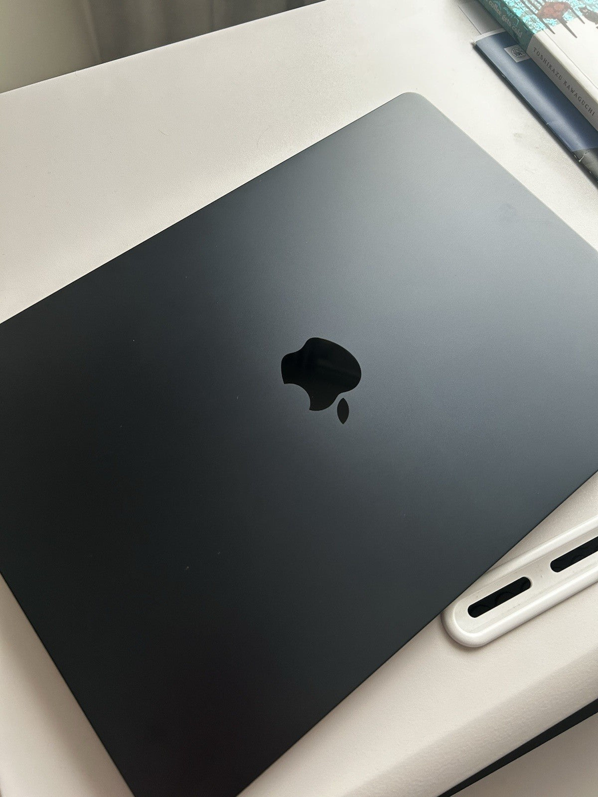 MacBook Pro M3 15" 8GB 256GB Grade A