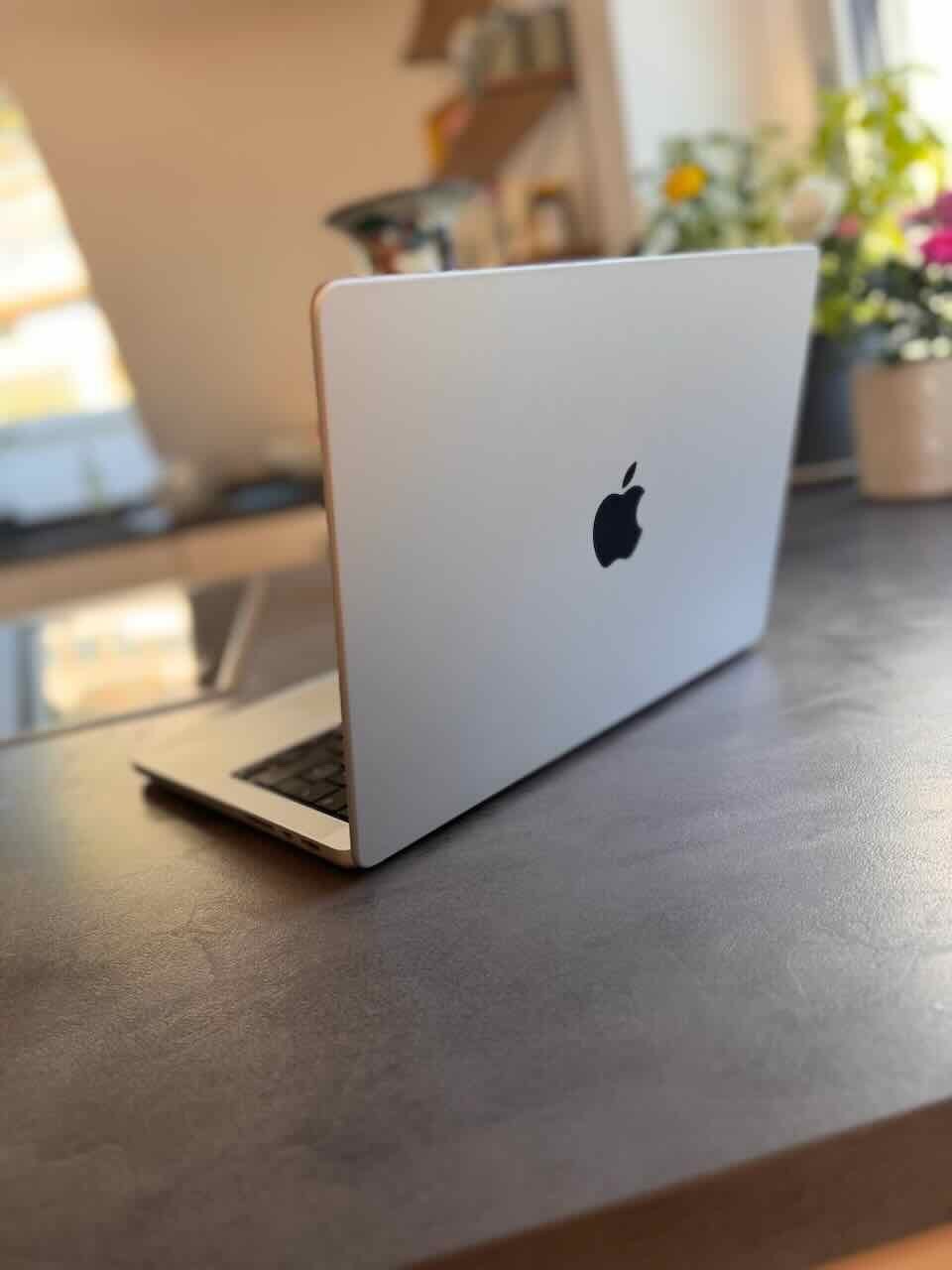 MacBook Pro M1 Max 14" 32GB 1TB