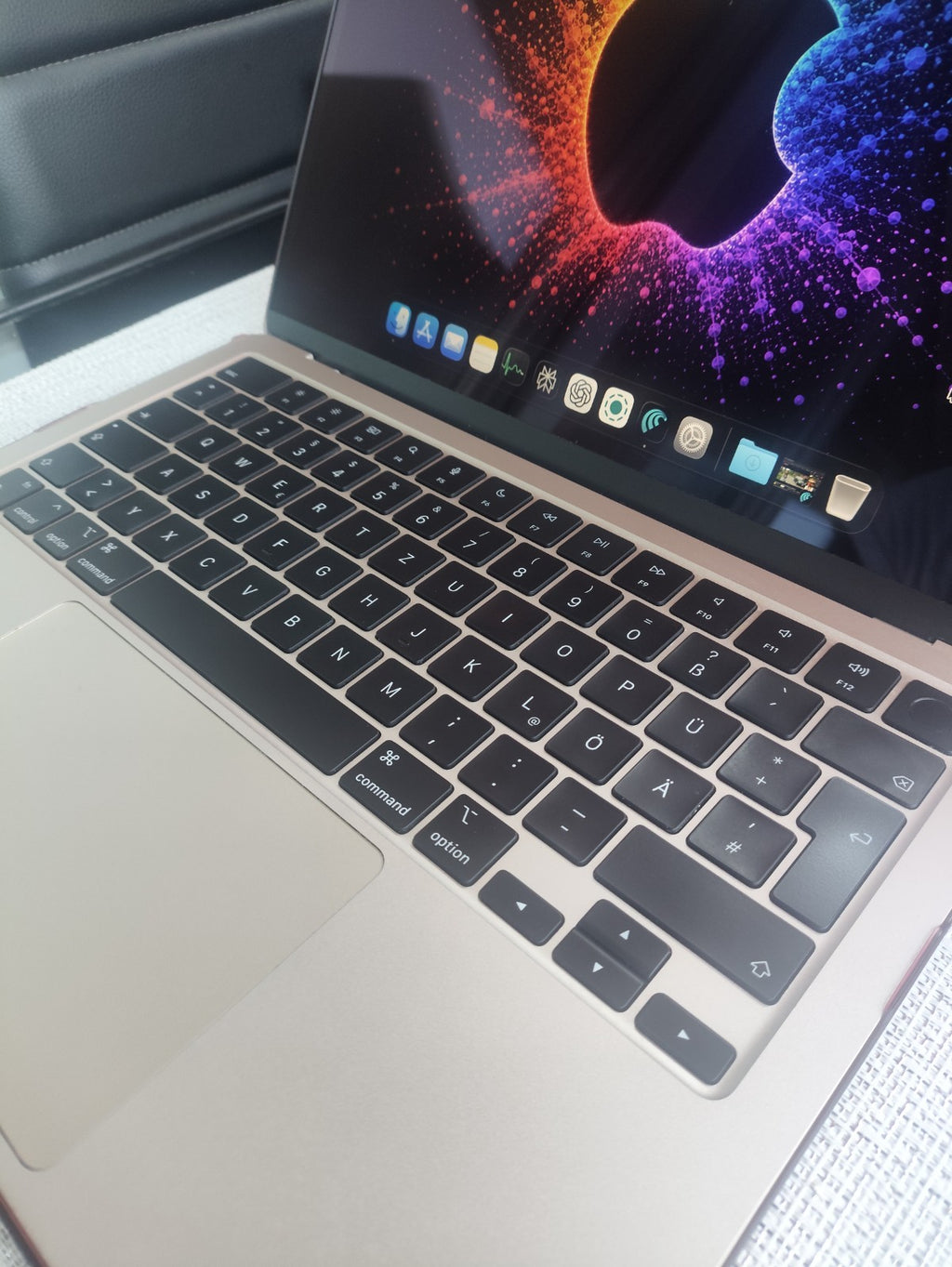 MacBook Pro M3 2024 13" 8GB 256GB