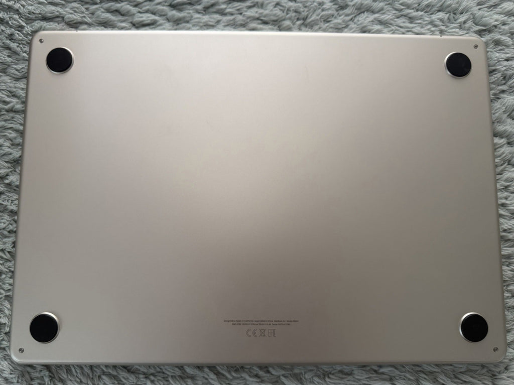 MacBook Pro M4 15" 16GB 512GB