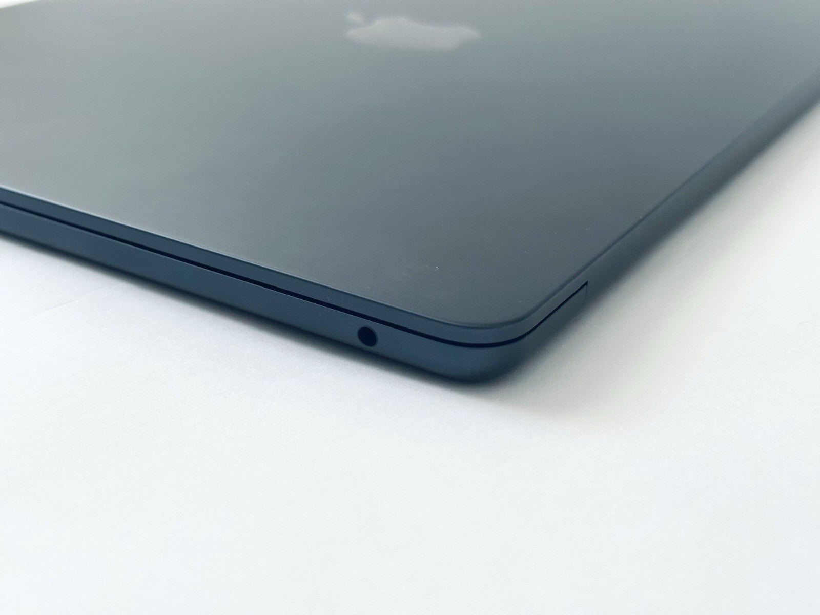 MacBook Pro M3 13.3" 8GB 256GB