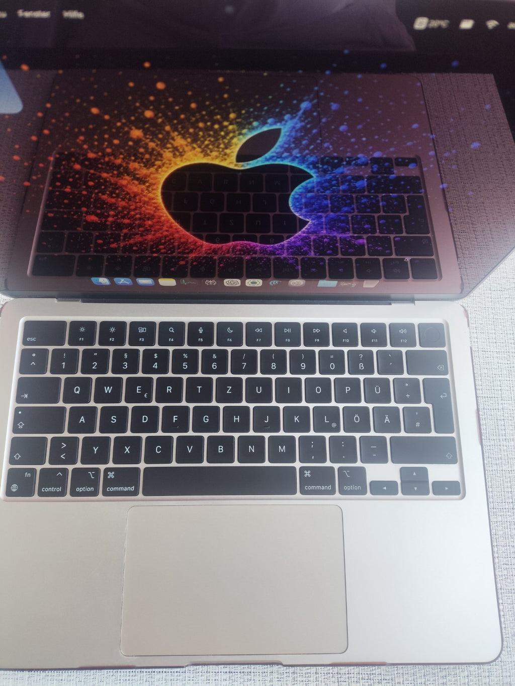 MacBook Pro M3 2024 13" 8GB 256GB