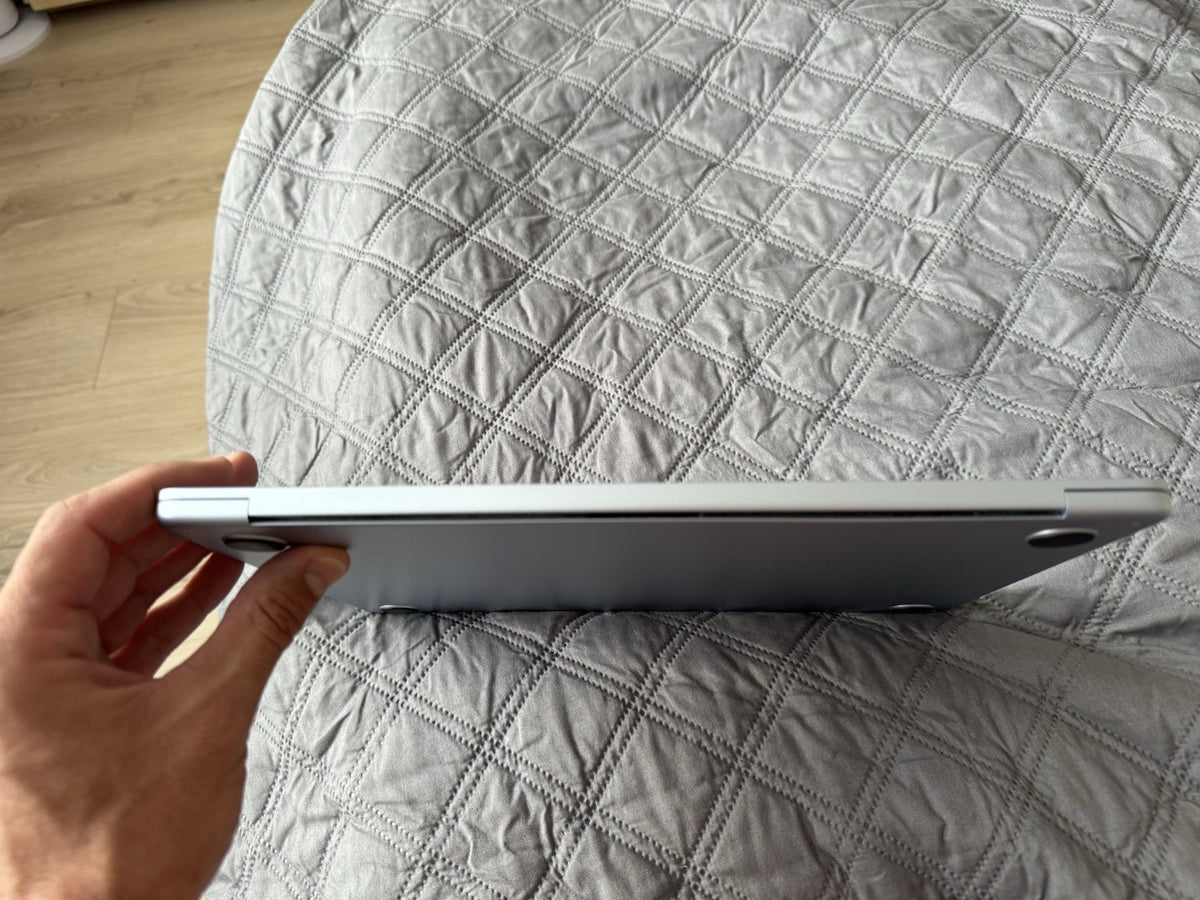 MacBook Air M4 13.6" 16GB 256GB Grade A