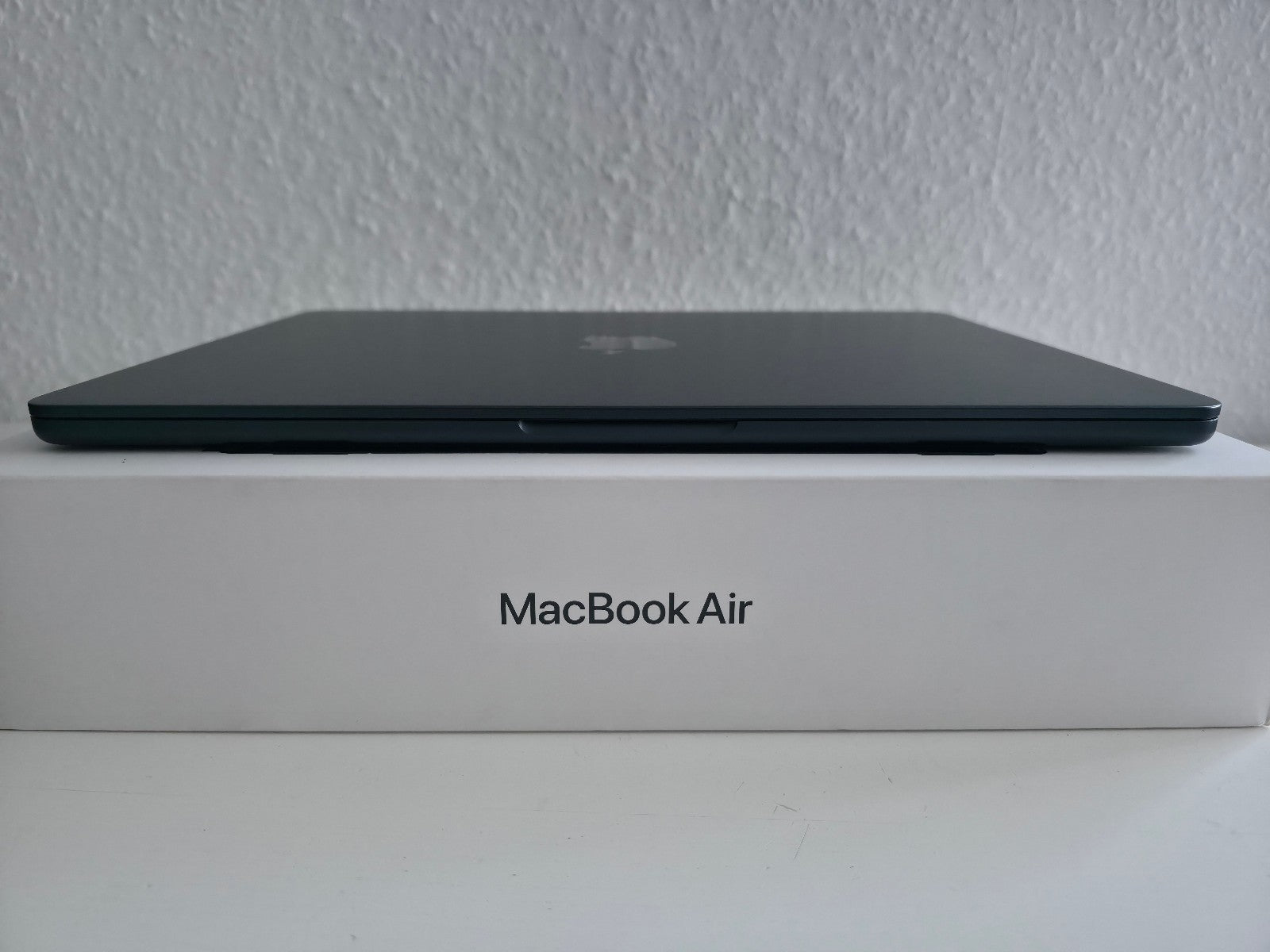 MacBook Pro M3 13.6" 16GB 256GB