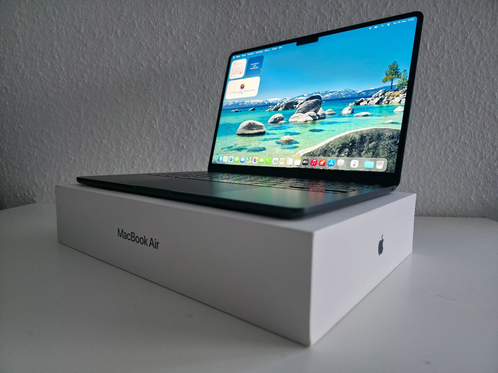 MacBook Pro M3 13.6" 16GB 256GB