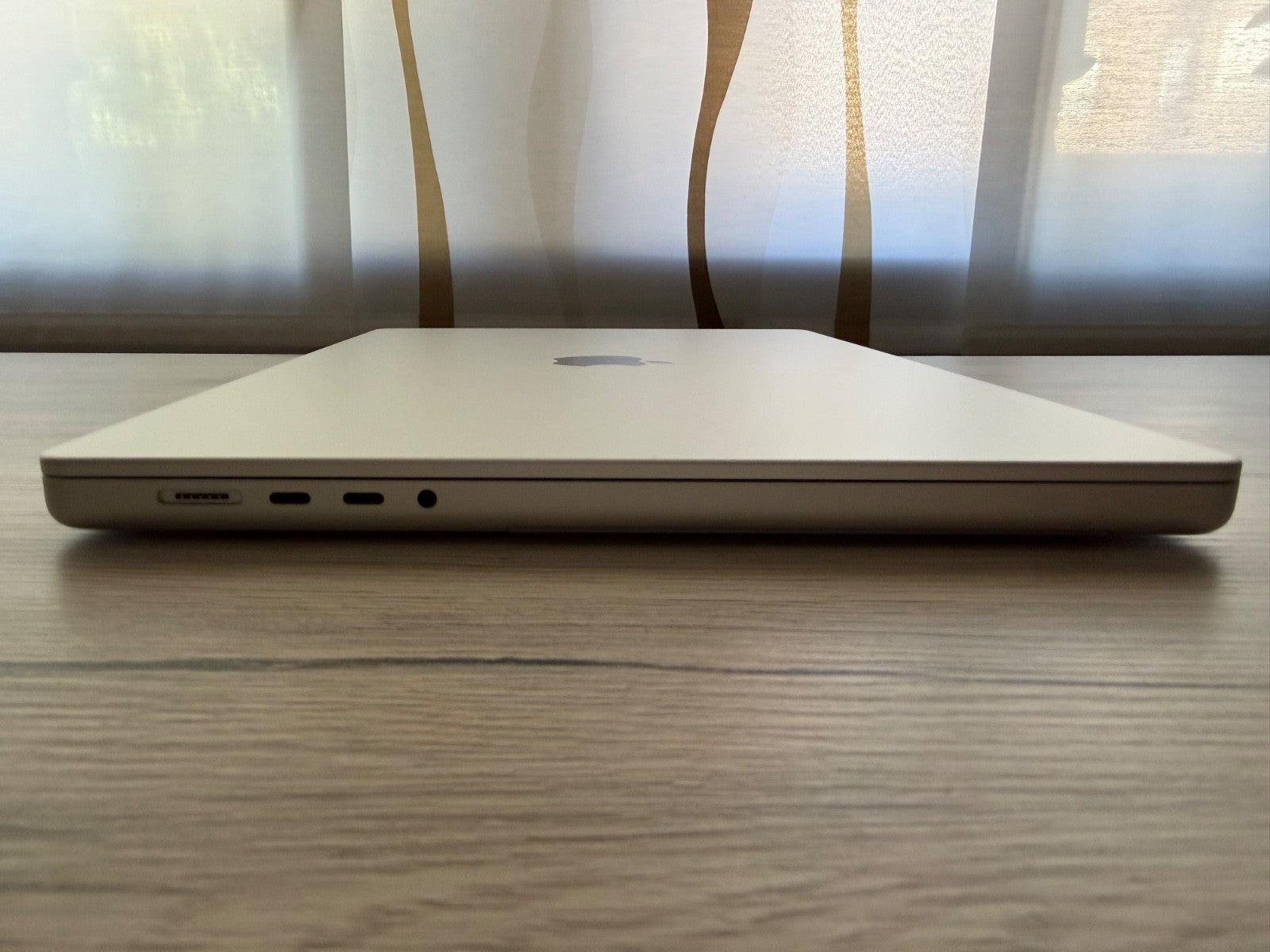 MacBook Pro M1 Pro (10-jader/ 16-jader GPU) 16" 32GB 2TB