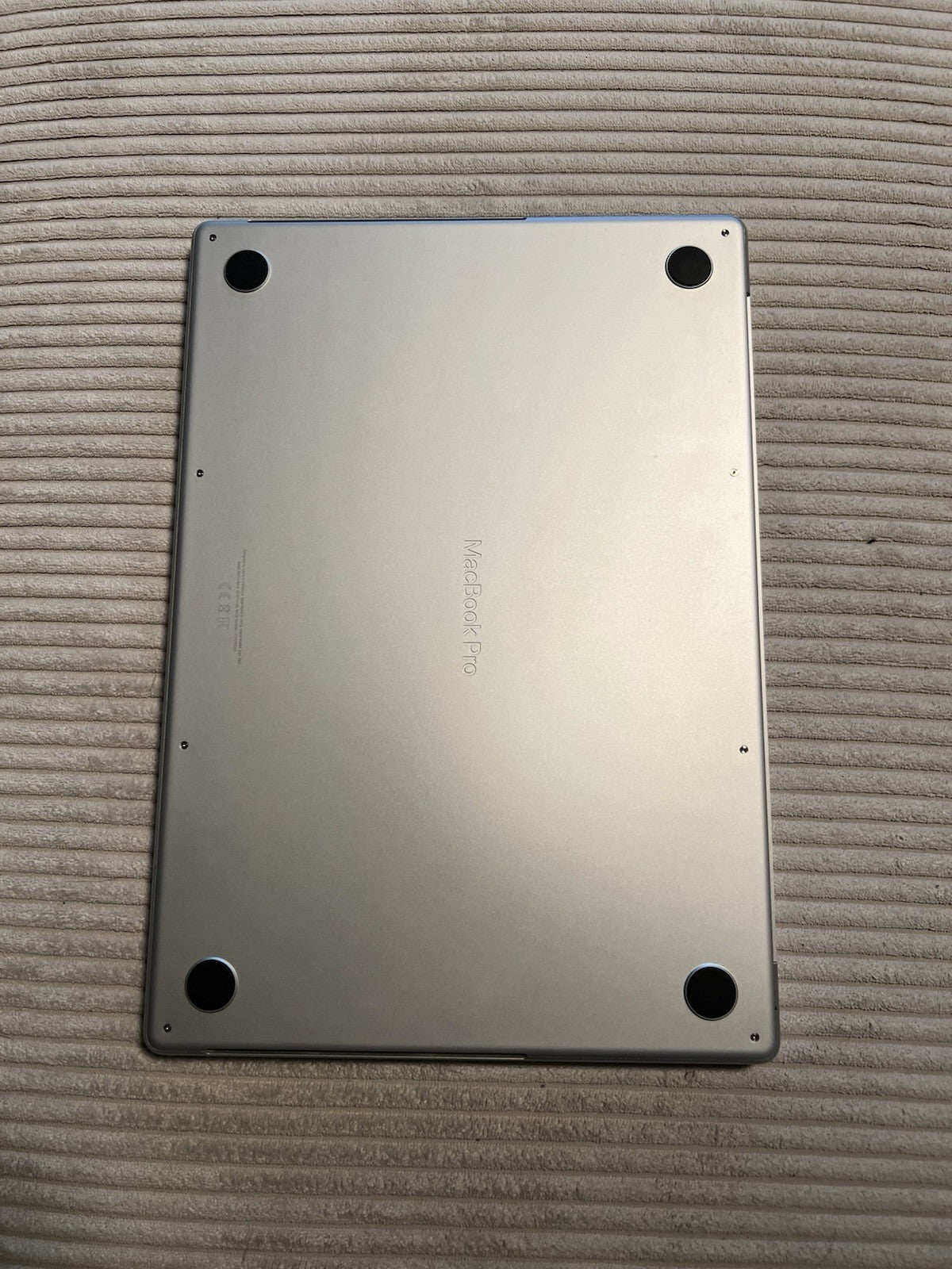 MacBook Pro M1 Max 16" 64GB 2TB Grade A (107 cyklů)