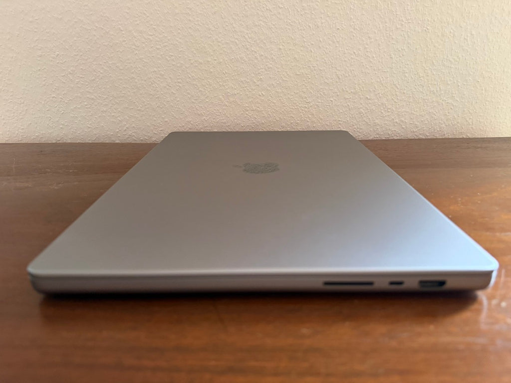 MacBook Pro M1 Max 10C 32C GPU 16" 64GB 2TB