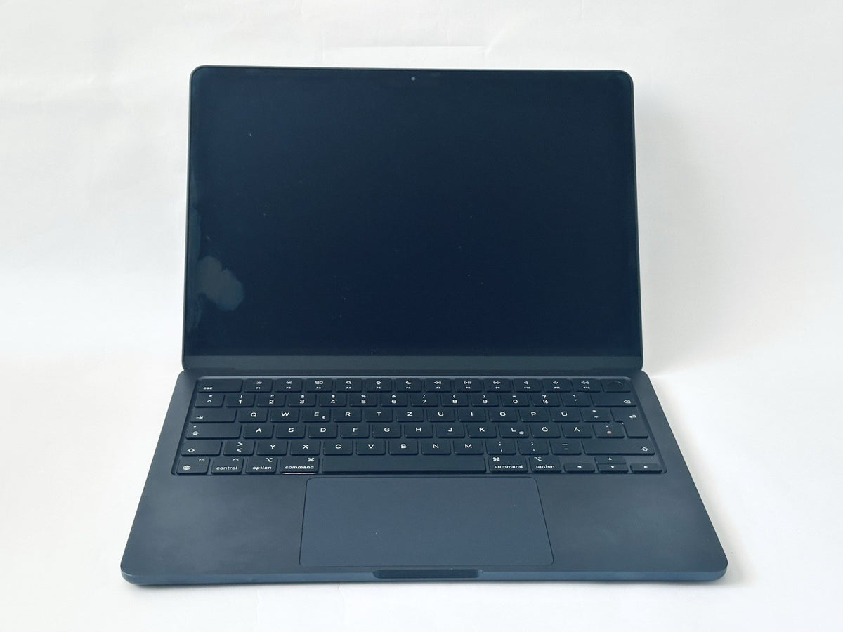 MacBook Pro M3 13.3" 8GB 256GB