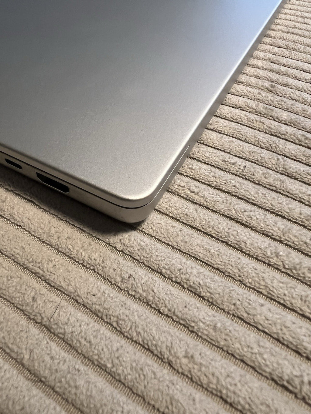 MacBook Pro M1 Max 16" 64GB 2TB Grade A (107 cyklů)