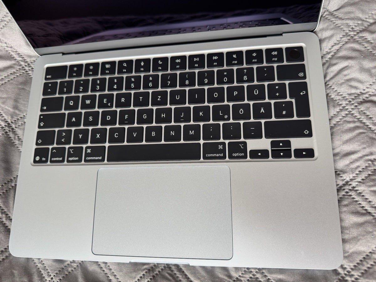 MacBook Air M4 13.6" 16GB 256GB Grade A