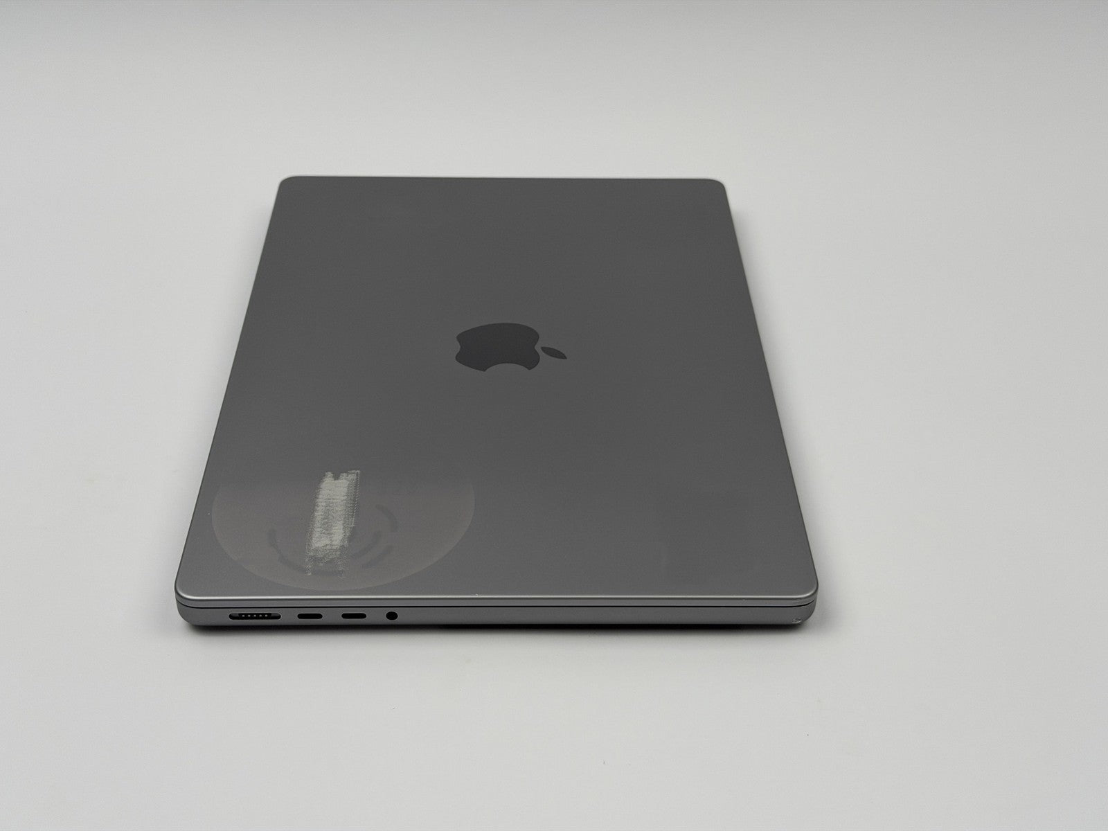 MacBook Pro M1 Pro (8 cores 14" 16GB 512GB