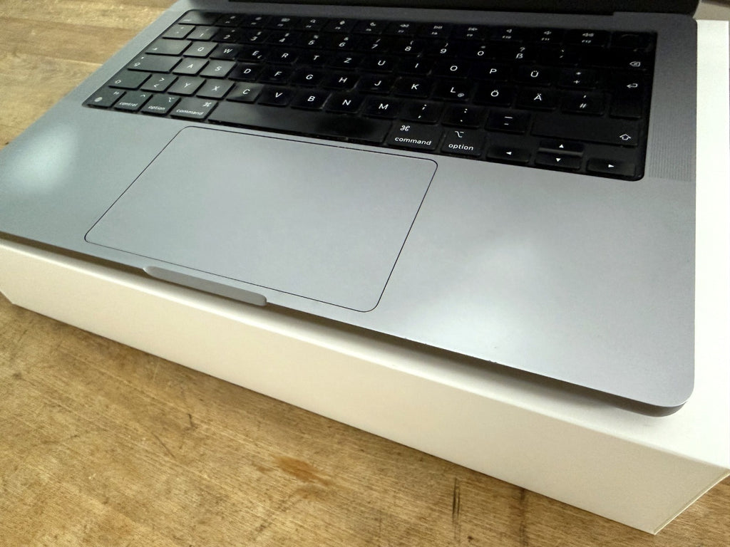 MacBook Pro M2 Pro 14" 16GB 1TB Grade B
