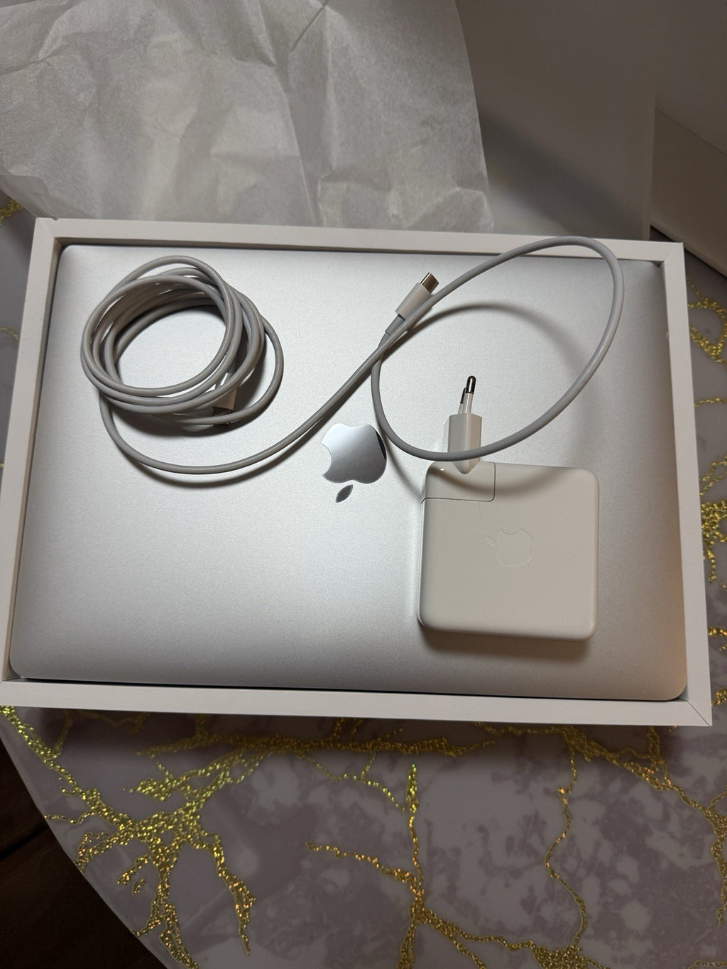MacBook Air M1 13.3" 8GB 256GB Grade B
