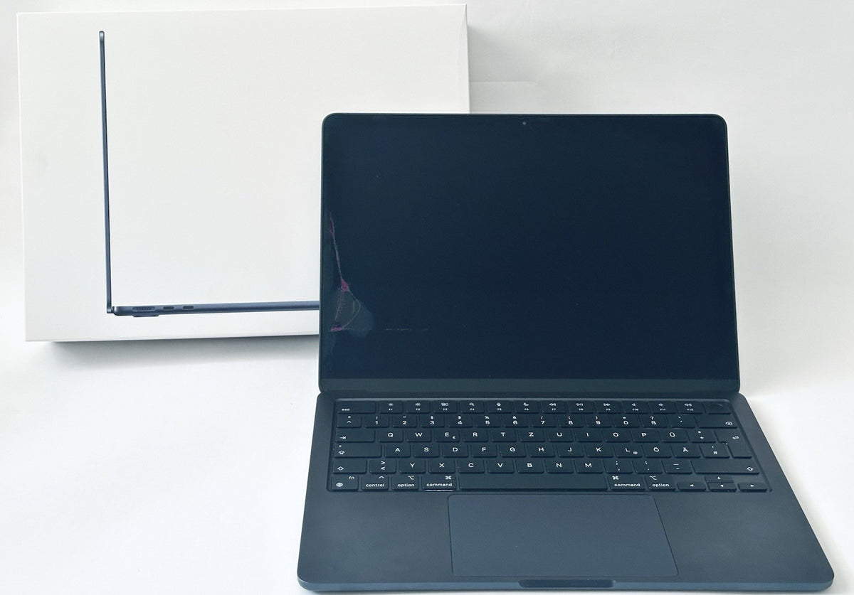 MacBook Pro M3 13.3" 8GB 256GB