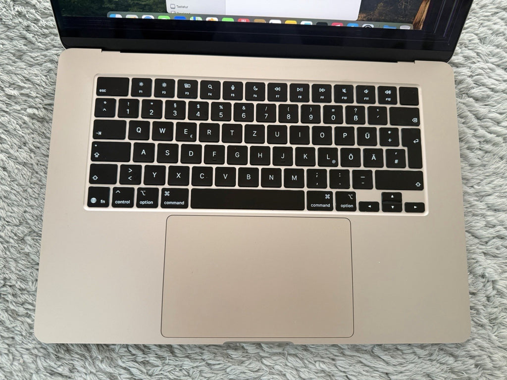 MacBook Pro M4 15" 16GB 512GB