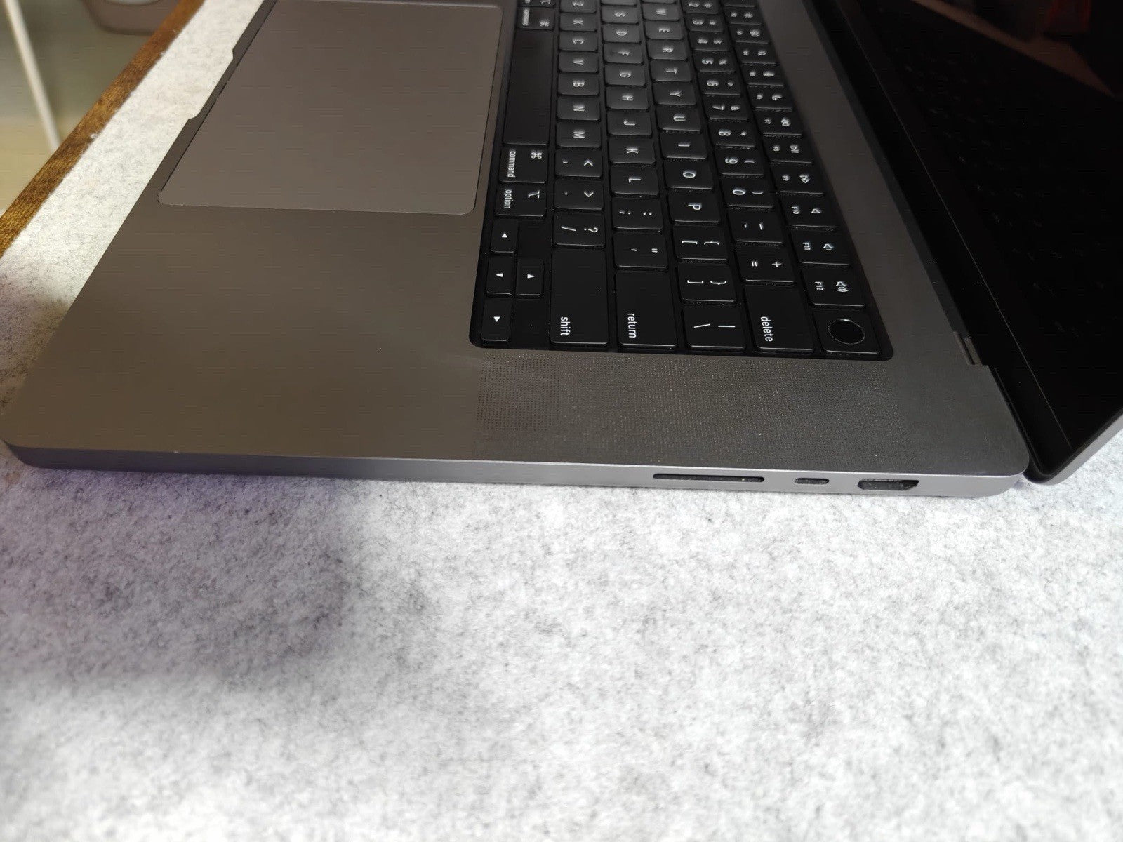 MacBook Pro M1 Pro 16" 16GB 512GB Grade B