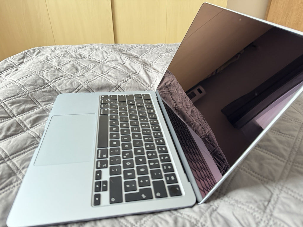 MacBook Air M4 13.6" 16GB 256GB Grade A