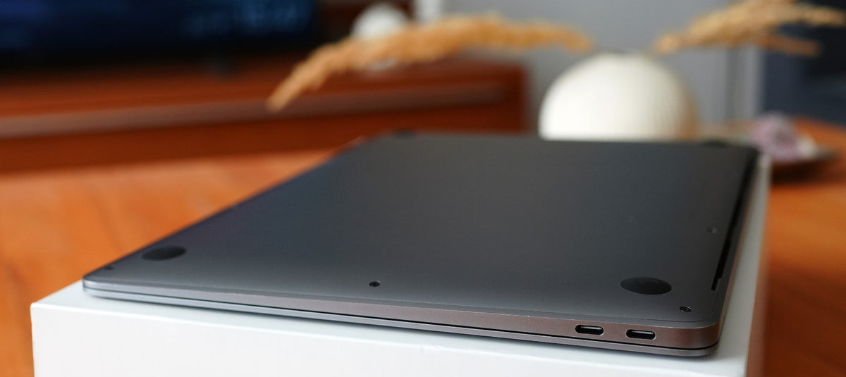 MacBook Pro M1 (8-Core / 8-Core GPU) 13.3" 16GB 2TB