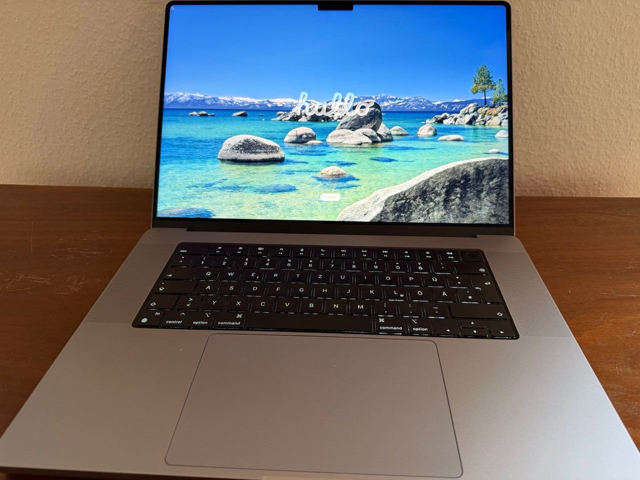 MacBook Pro M1 Max 10C 32C GPU 16" 64GB 2TB