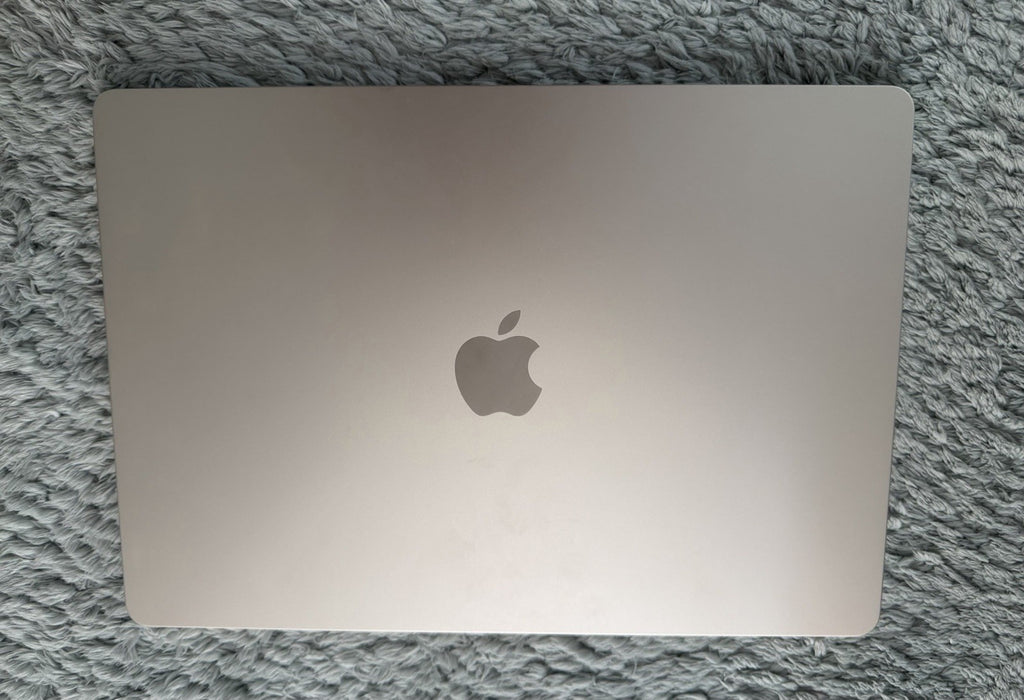 MacBook Pro M4 15" 16GB 512GB
