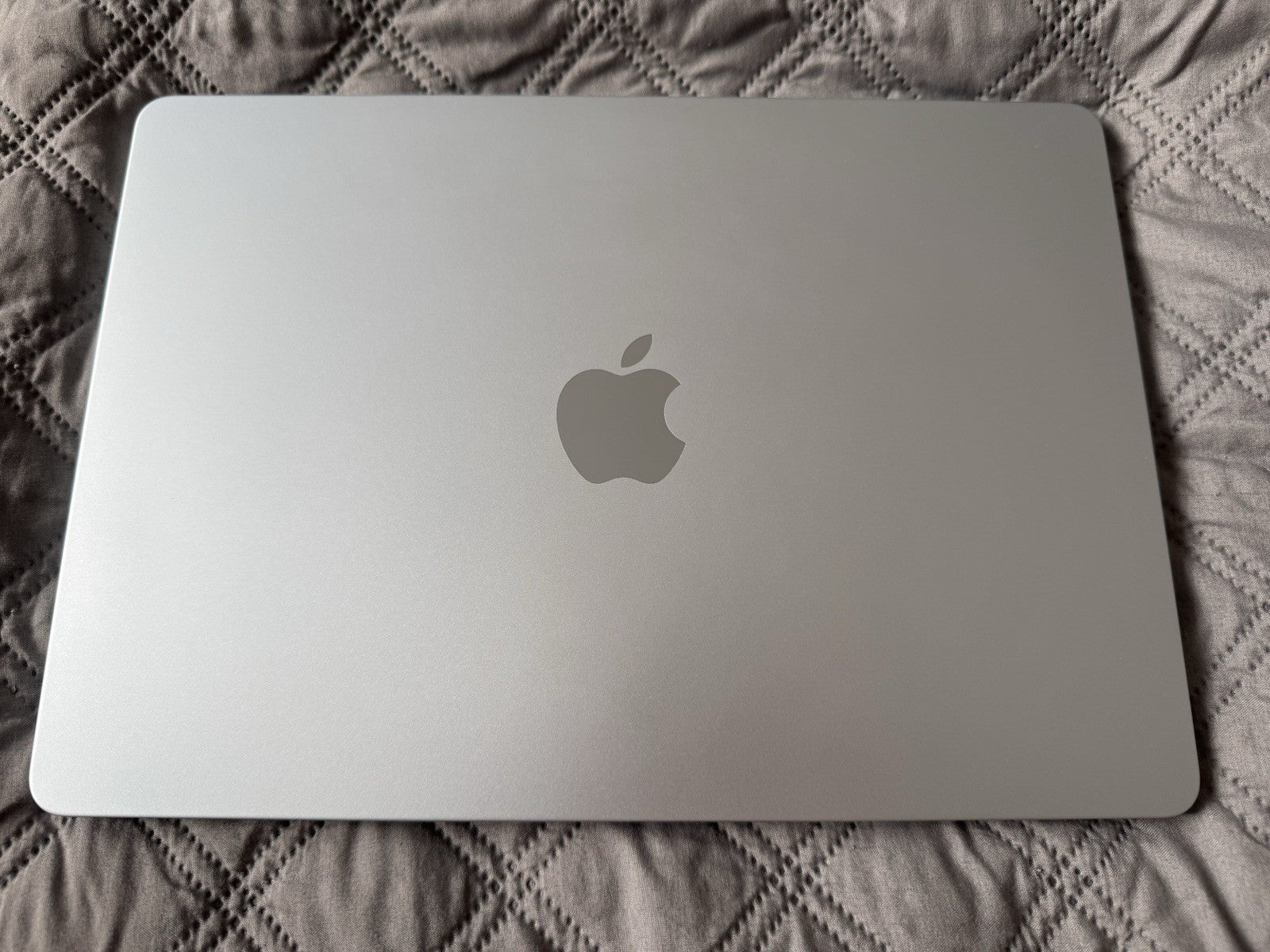 MacBook Air M4 13.6" 16GB 256GB Grade A