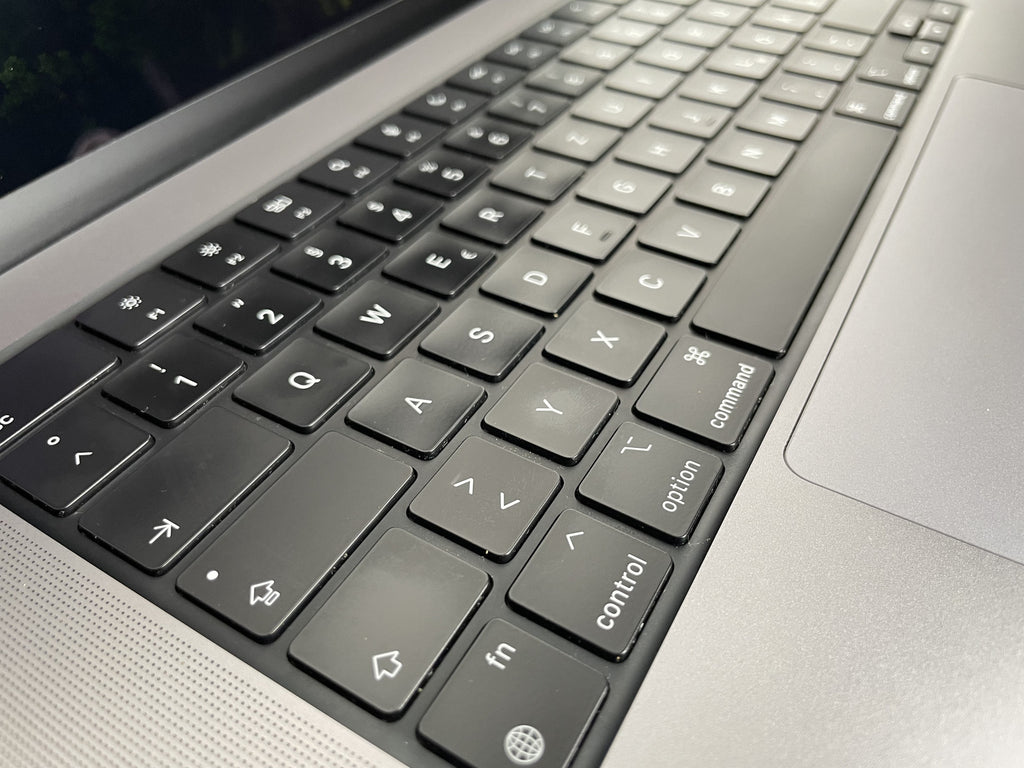 MacBook Pro M1 Pro 16" 32GB 2TB