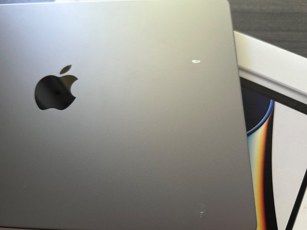 MacBook Pro M1 Pro 14" 16GB 512GB (7 cyklů)