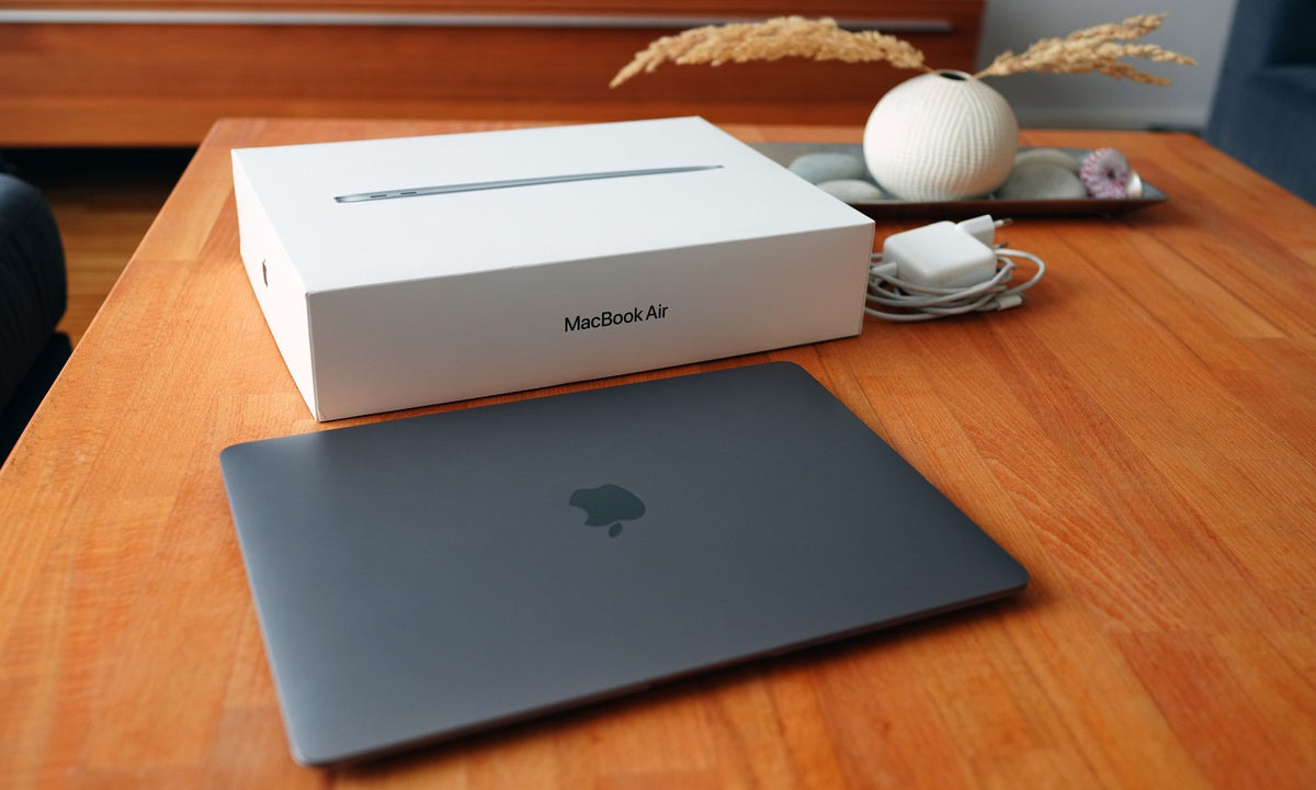 MacBook Pro M1 (8-Core / 8-Core GPU) 13.3" 16GB 2TB