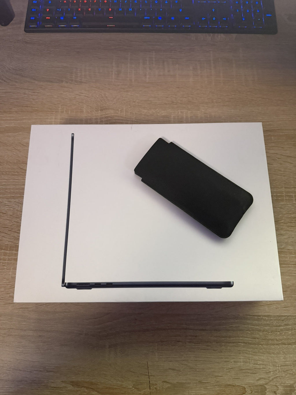 MacBook Air M3 3 13" 8GB 512GB