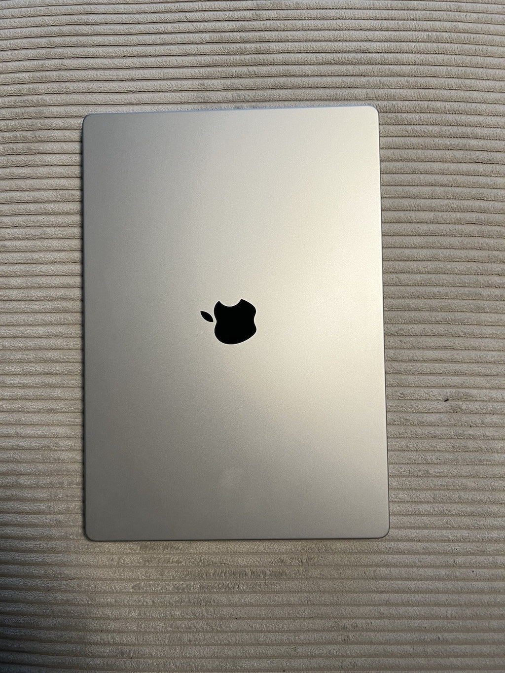 MacBook Pro M1 Max 16" 64GB 2TB Grade A (107 cyklů)