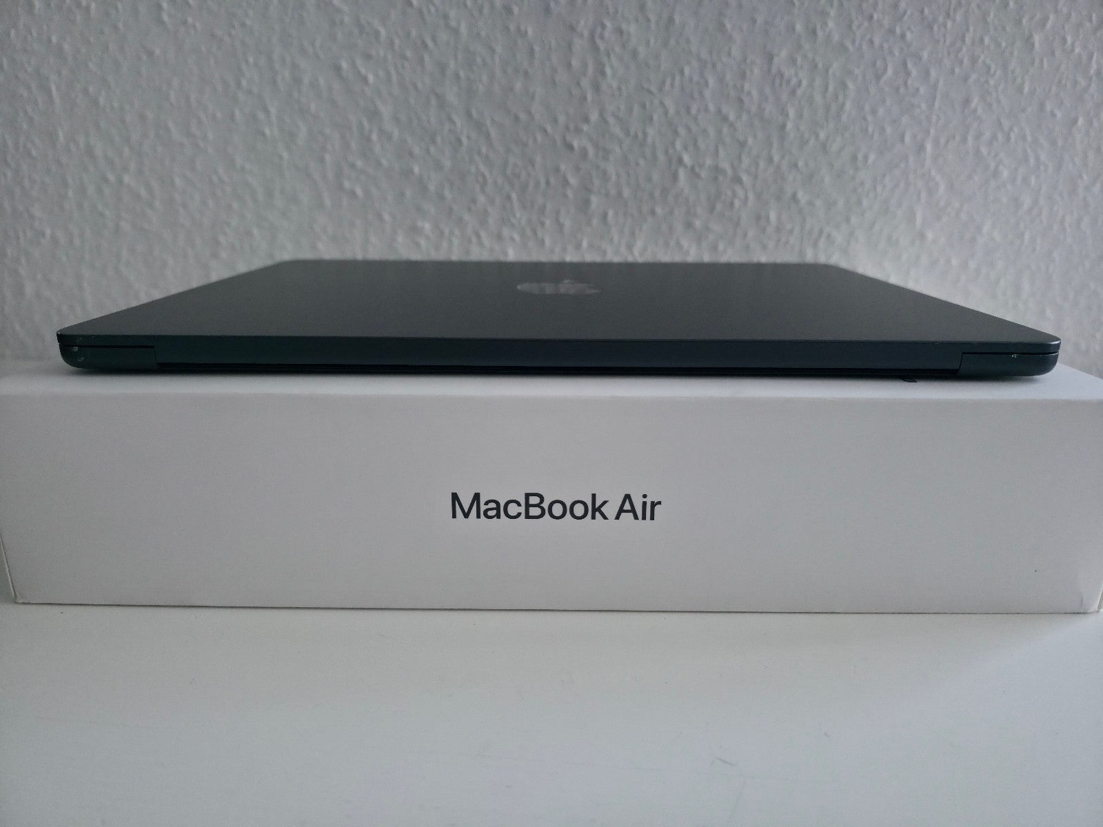MacBook Pro M3 13.6" 16GB 256GB